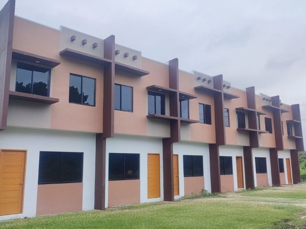 Aleka Exterior