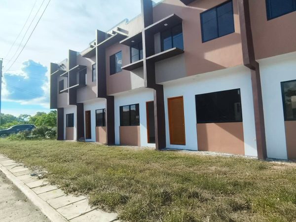 Aleka Exterior