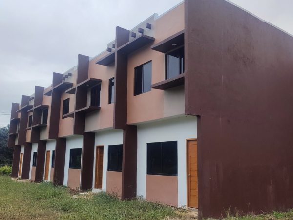 Aleka Exterior